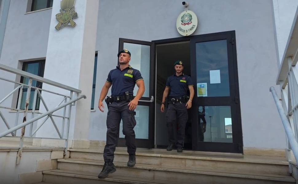 Bancarotta nel settore della produzione di calcestruzzo: arrestati 2 imprenditori 52 bancarotta fraudolenta calcestruzzo guardia finanza 01