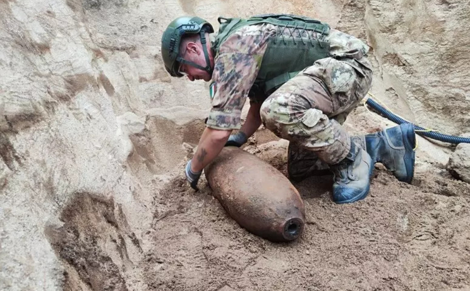 Neutralizzata una bomba da 113 chili della Seconda guerra mondiale nascosta nel terreno 210 bomba-seconda-guerra-mondiale-laureana-di-borrello