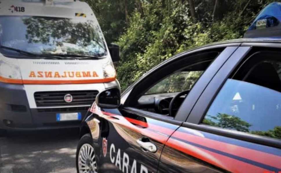 Grave incidente sull'A2: bambino di 7 anni sbalzato dall'auto, ricoverato in prognosi riservata 176 carabinieri 118 - bambino A2