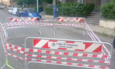 cosenza-via-aldo-moro-sede-stradale-cedimento
