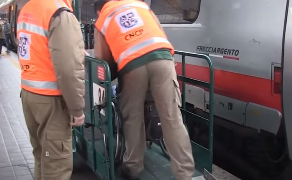Cure a Bologna, ostacolo sui treni per tre fratelli disabili calabresi: la denuncia della Orrico 213 cure-fratelli-disabili-calabresi-denuncia-orrico