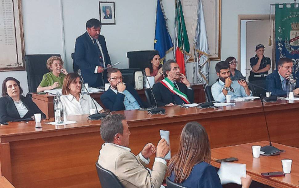 San Giovanni in Fiore, ecco la giunta Barile: assessori e deleghe. Ambrogio presidente del Consiglio comunale 52 giunta barile - ambrogio