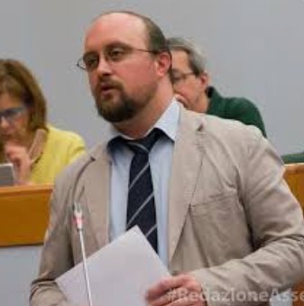 Il Pd cosentino (ancora) prigioniero delle correnti, rischia di trascinare nel caos tutto il centrosinistra 52 Il Pd cosentino (ancora) prigioniero delle correnti, rischia di trascinare nel caos tutto il centrosinistra