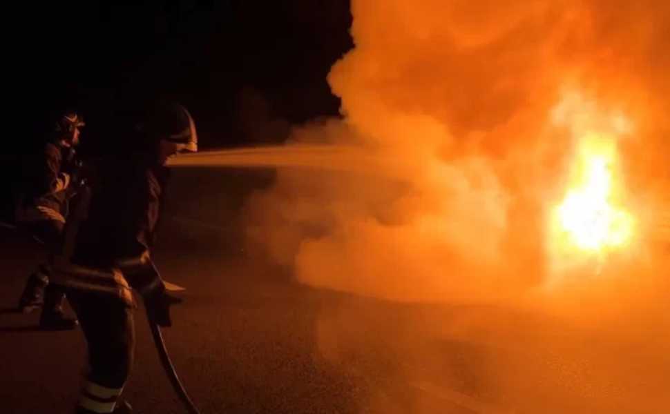 incendio-auto-sibari generica