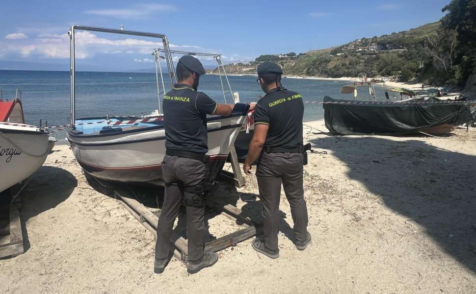 occupazione abusiva demanio briatico 02