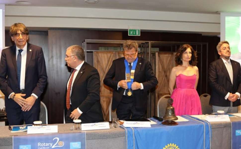 Rotary Club Rende, 20 anni di storia: Candida Tucci è la nuova presidente 51 rotary club rende passaggio consegne tucci