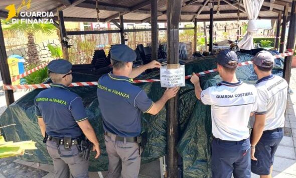 sequestro Paola Stabilimento balneare - Finanza e guardia costiera 01