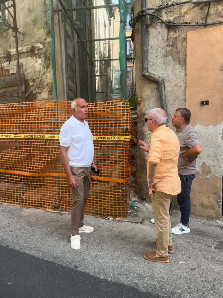 Cosenza, Conservatorio nell'ex istituto Canossiano. Caruso: «Nuova vita nel Rione Massa» 53 sopralluogo-Canossiane.