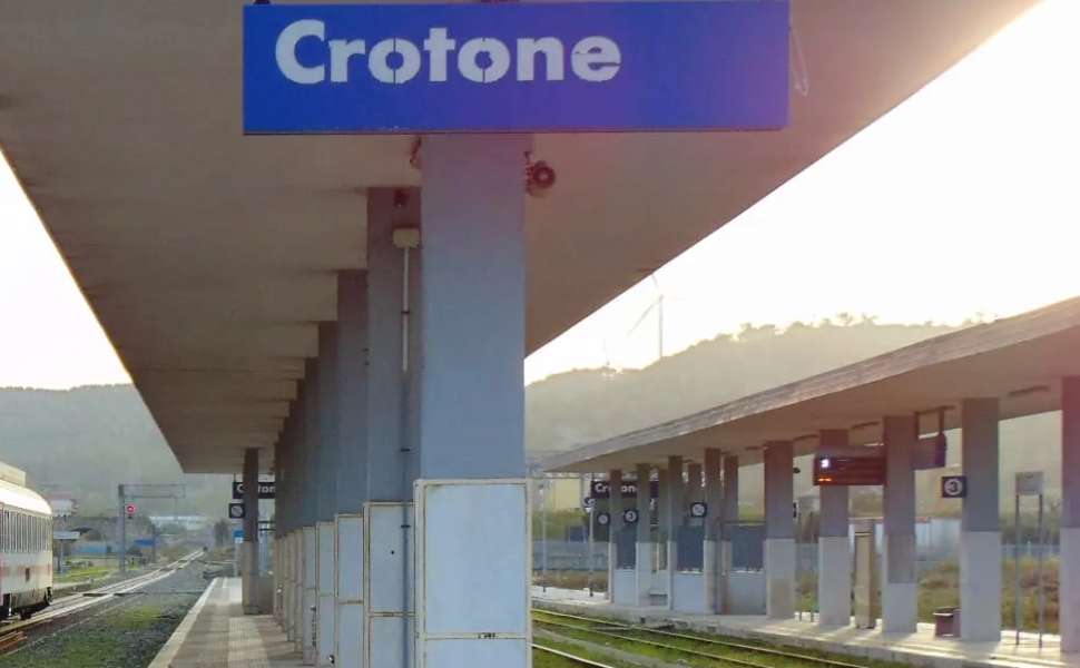 stazione crotone