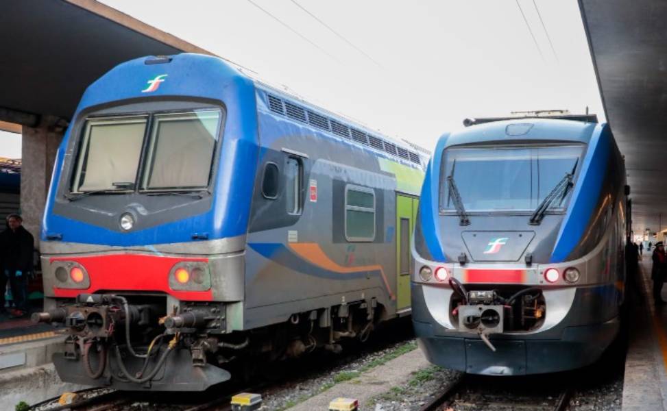 Caos treni e disagi in Calabria, la Cisl chiede chiarezza: «Fare luce tramite le indagini» 52 treni fermi furto cavi