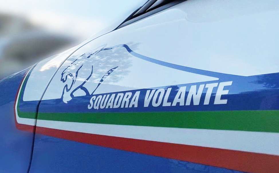 volante polizia - hashish arresto a Roma