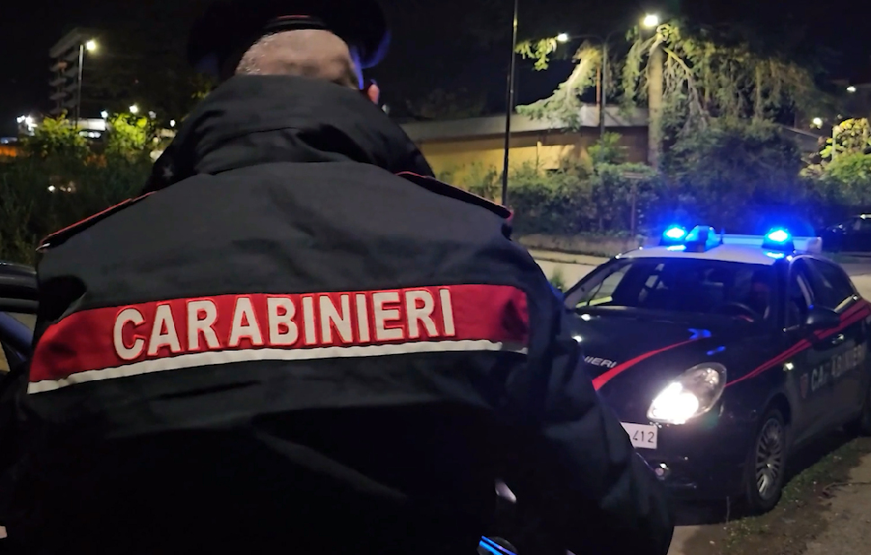 Cosenza, estorcono a una famiglia migliaia di euro con minacce e un finto affitto: due arresti 51 Carabinieri controlli