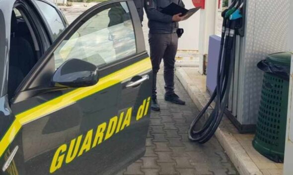 Carburanti - controlli guardia di finanza 02