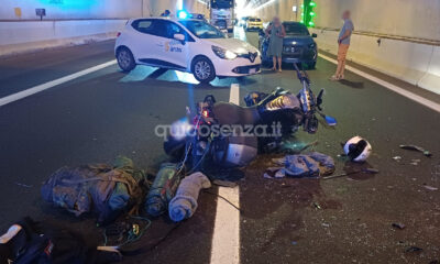 Gravi-incidente-moto-A2-Mormanno-campotenese-galleria-Centauro