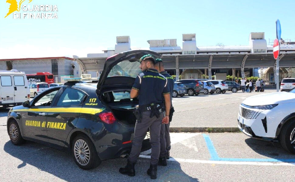 Guardia di Finanza Aeroporto di Lamezia Terme