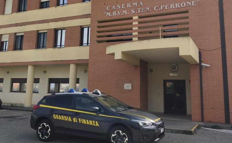 Controlli dei Finanza sul litorale ionico cosentino: 5 arresti e un chilo e mezzo di marijuana sequestrato 52 Guardia di finanza - litorale ionico cosentino estate sicura 03