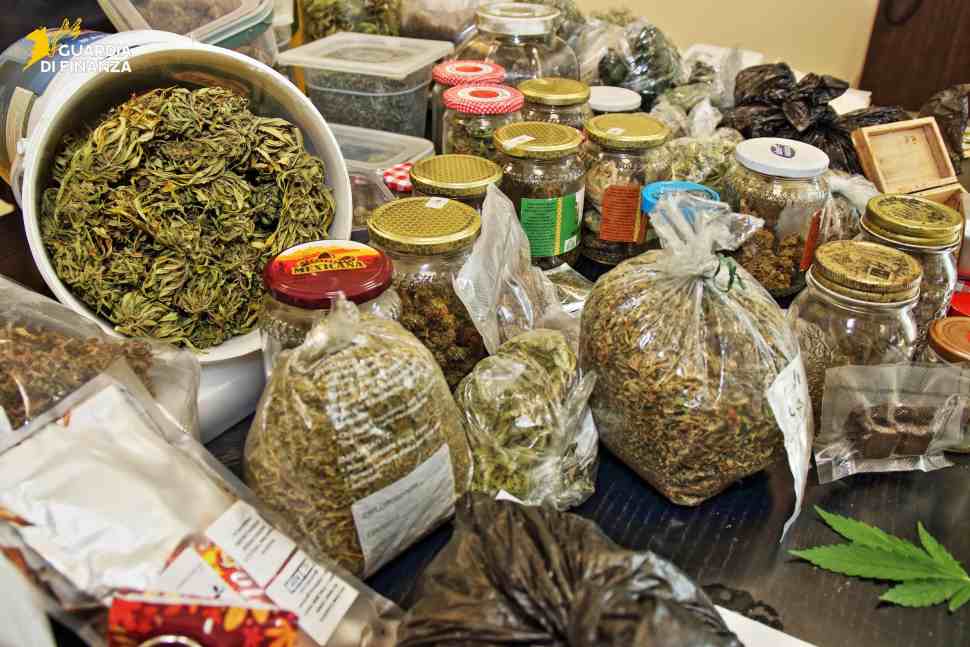Maxi sequestro droga e