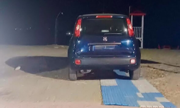 Multa auto parcheggio
