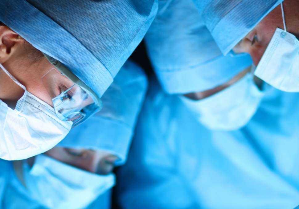 Interventi di successo su pazienti fragili al GOM: operata al femore paziente di 102 anni ed un ultraottantenne 53 Operazione chirurgica