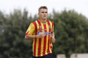 Due difensori centrali per il Cosenza Calcio, ufficiali Alessandro Dalamazzi e il giovane rumeno Pascalau 53 Pascalau