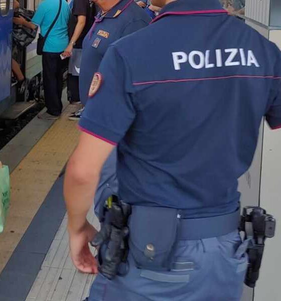 Polfer stazione ricerche scomparso treno cosenza 01