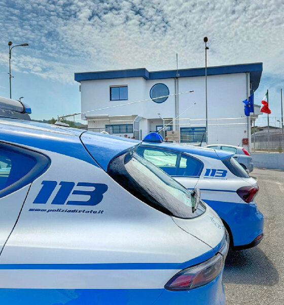 Spaccio sull'Alto Tirreno Cosentino, blitz a Belvedere Marittimo. Droga in dosi e 20mila euro in contanti: arrestato 56 Polizia Diamante Alto tirreno Cosentino arresto Belvedere Marittimo
