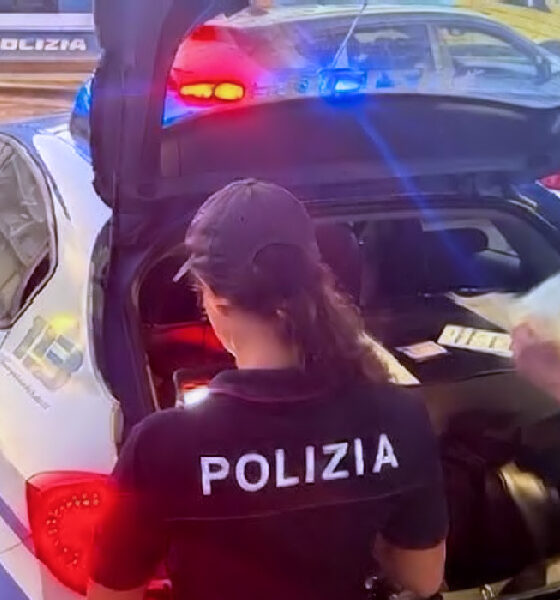 Ancora una rissa tra giovani in discoteca. Interviene la polizia, licenza sospesa per 15 giorni 56 Polizia discoteca controlli