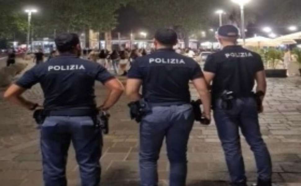 Rende, l'allarme sul rischio chiusura del Reparto Prevenzione Crimine: «Svuotato di uomini e mezzi» 52 Reparto Prevenzione Crimine Polizia Rende
