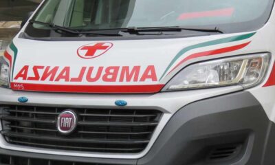 ambulanza - incidente tra rende e rose