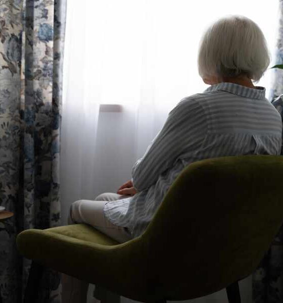 anziani solitudine isolamento 01