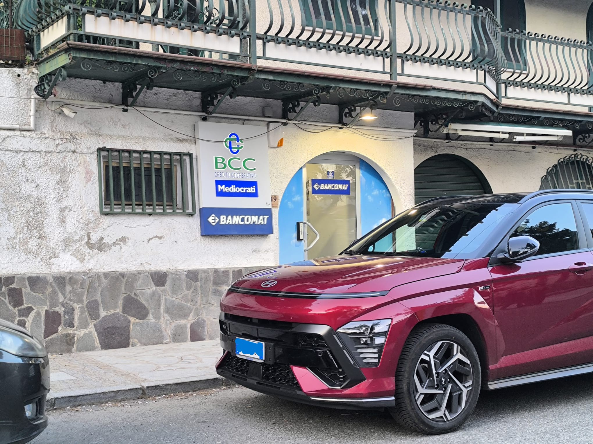 Lorica: il turismo riparte ma i servizi arrancano. Chiusa la Stazione dei Carabinieri e bancomat fuori uso 52 Lorica: il turismo riparte ma i servizi arrancano. Chiusa la Stazione dei Carabinieri e bancomat fuori uso