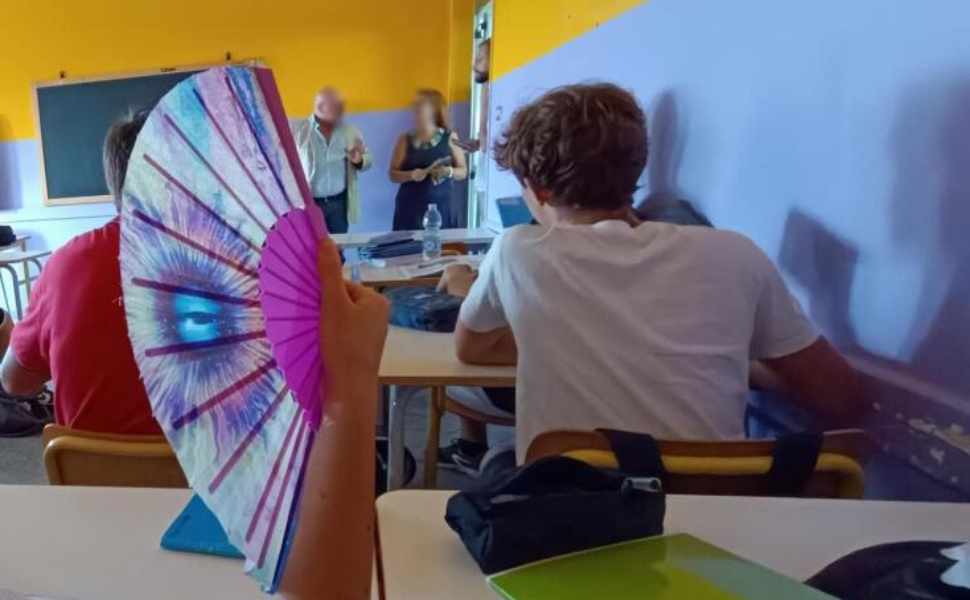 Scuole e caldo estremo, Fillea CGIL: «adeguare le strutture e valutare il rinvio dell'inizio delle lezioni» 53 caldo scuole 01