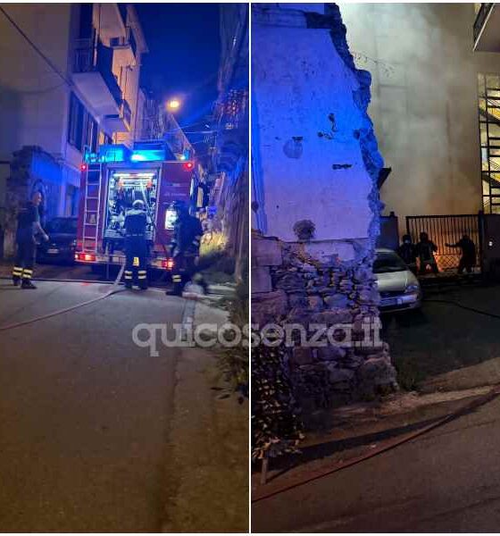 Cosenza: divampa un incendio nel cortile di una struttura sanitaria. Vigili del fuoco al lavoro 56 clinica-misasi-cosenza-incendio-ascensore