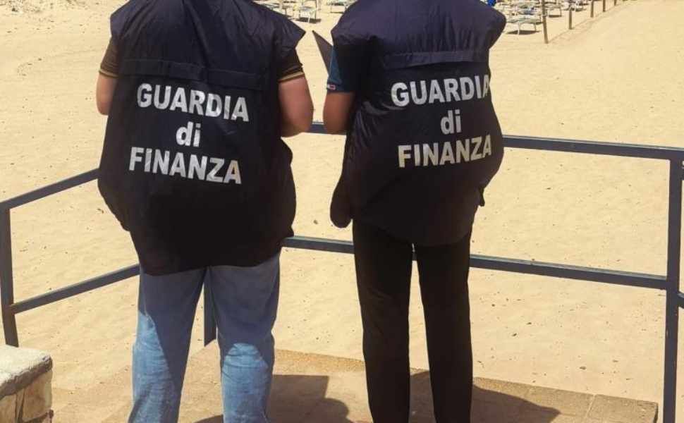 Ristorazione e balneazione, evasione fiscale sul litorale calabrese: 5 anni di IMU non versata 213 evasione fiscale balneazione guardia finanza 02