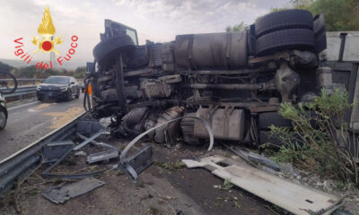 incidente-A2-frascineto-sibari-ferito-camion