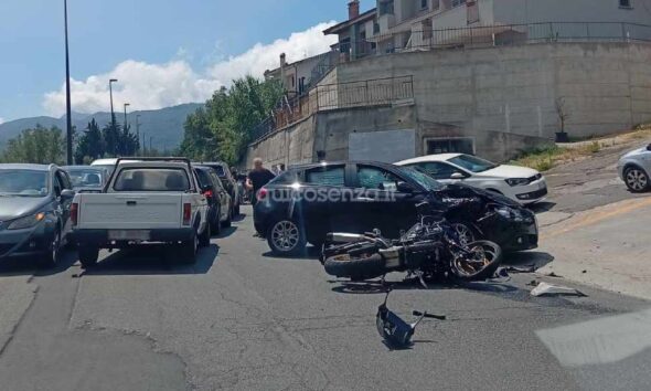 incidente mendicino auto moto pasquali 01