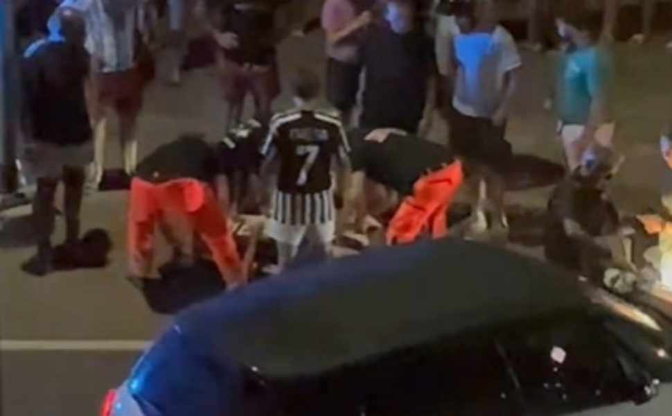 Violento incidente sulla strada per Schiavonea: 2 giovani feriti dopo l'impatto tra moto e auto 52 incidente schiavonea auto moto 01