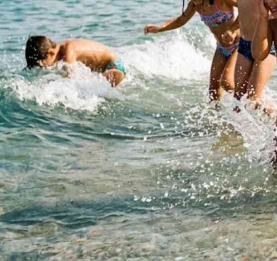 mandatoriccio-bambini-mare