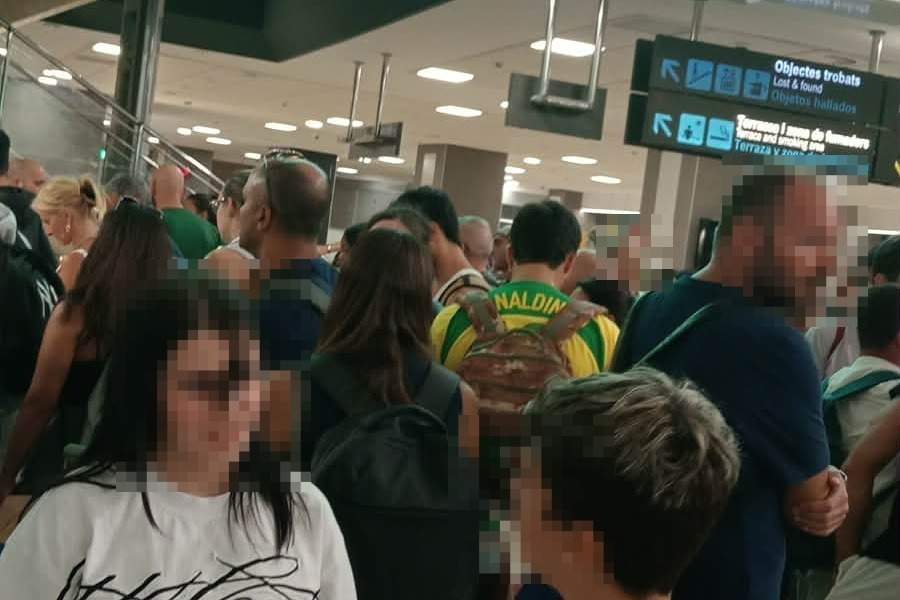 Odissea sul volo Valencia-Lamezia: aereo cancellato e passeggeri ancora bloccati in Spagna: «Abbandonati» 52 volo Valencia Lamezia 2
