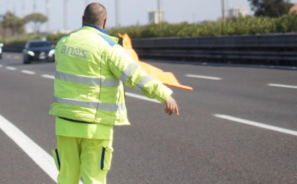 Nuovo weekend da "bollino nero" per l'esodo estivo: forte incremento del traffico sulle strade calabresi 54 weekend esodo estivo strade 04