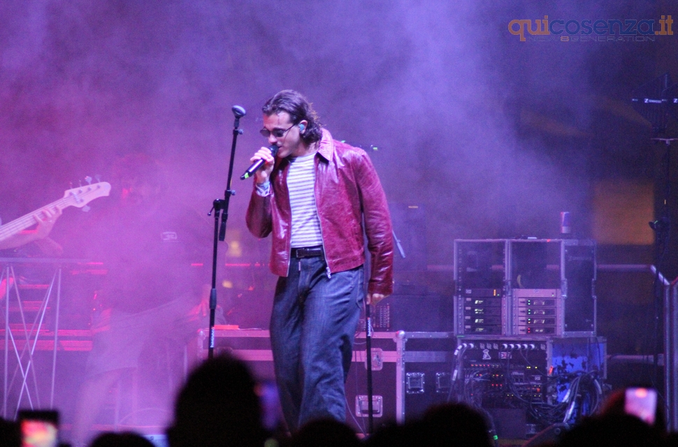 Samurai Jay conquista il Settembre Rendese: con il piccolo Brian sulle spalle canta “Ossessione” - FOTO 54 33samuraijay