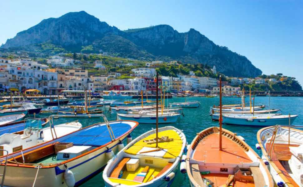 Seconda casa al mare e prezzi alle stelle: a Tropea fino a 286 mila euro per un appartamento 53 Capri - seconda casa