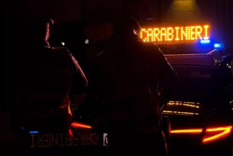 Incidente mortale nella notte: auto finisce fuori strada sulla SP 17. Due le vittime 51 incidente