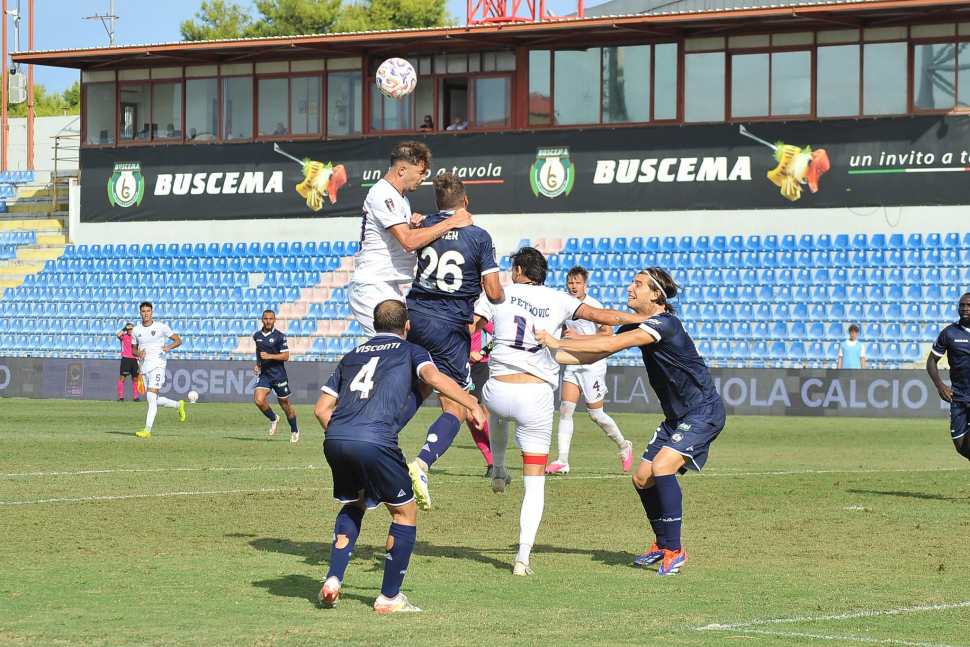 Cosenza Calcio, Coppitelli carica la squadra: "A Giugliano servono punti subito. Credo nel gruppo e nella salvezza" 52 Cosenza Calcio Cavese
