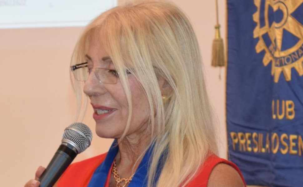 Sappiamo leggere, ma sappiamo ascoltare? Incontro del Rotary Presila Cosenza Est con la musicoterapeuta Falcone 52 Fanello Rotary Presila Cosenza Est