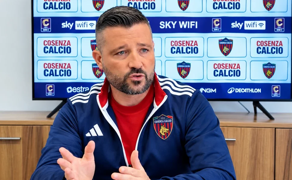 Federico Coppitelli allenatore Cosenza Calcio conferenza