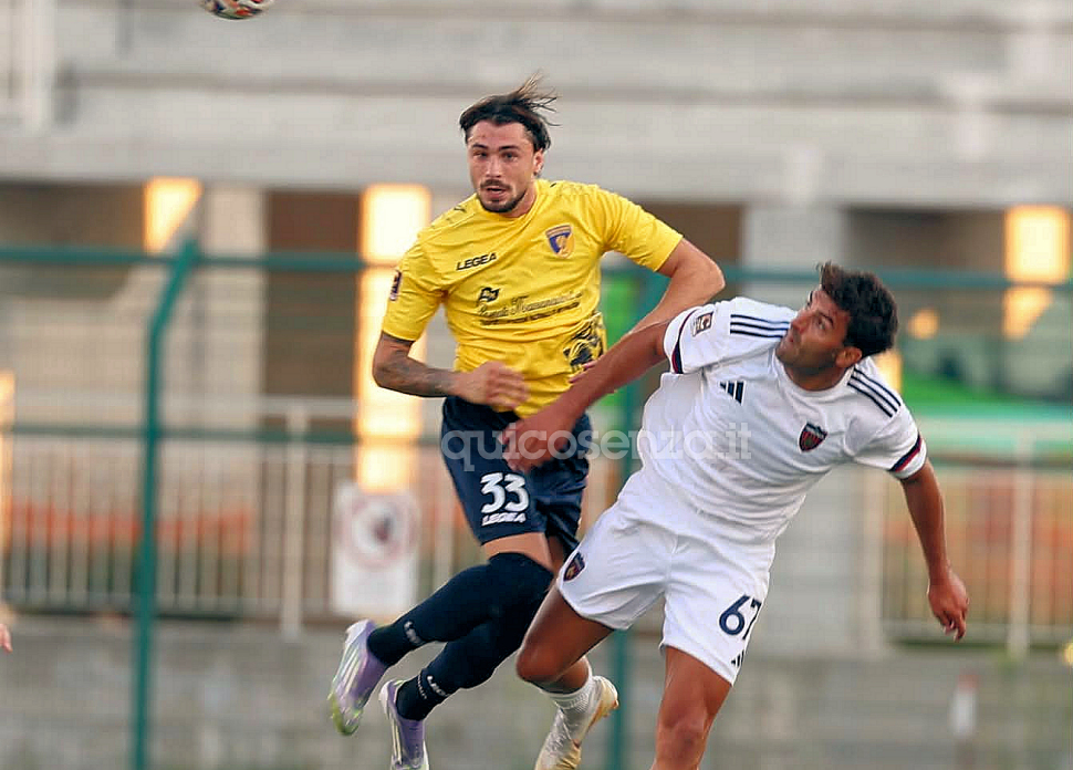 Cosenza Calcio che figuraccia! Errori, topiche e difesa da horror: il Giugliano vince 5 a 2 in dieci uomini, rossoblu a picco 51 Giugliano-Cosenza_ok