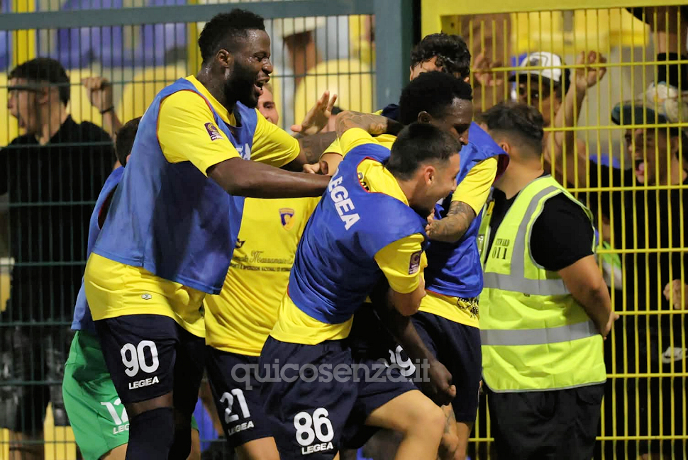 Giugliano Goal