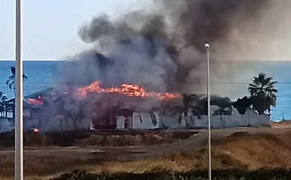Incendio_lido_Mandatoriccio