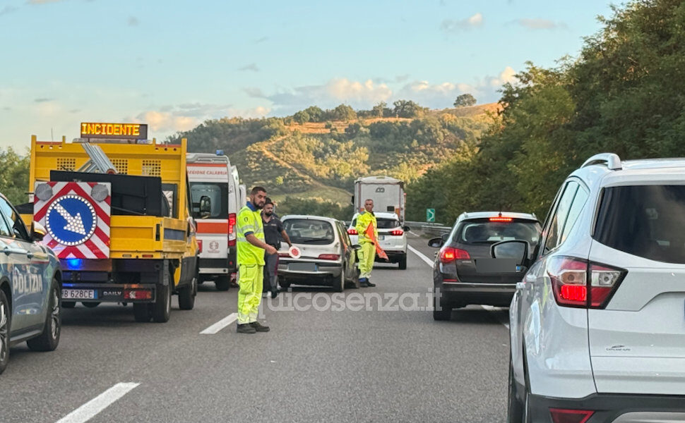 Incidente A2 Torano_Montalto3